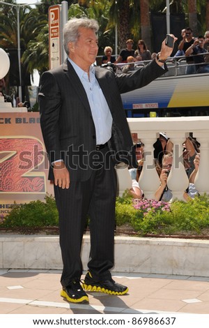 Dustin Hoffman at photocall for his new animated movie \