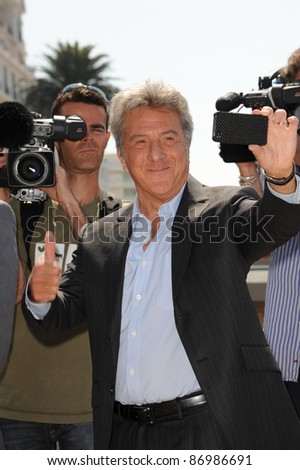 Dustin Hoffman at photocall for his new animated movie 