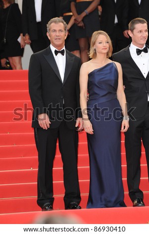 Mel Gibson & Jodie Foster at the gala premiere of their new movie 