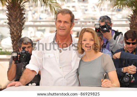 Mel Gibson & Jodie Foster at the photocall for their movie \