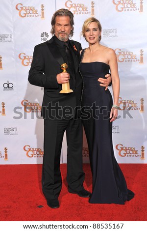 Jeff Bridges & Kate Winslet at the 67th Golden Globe Awards at the Beverly Hilton Hotel. January 17, 2010  Beverly Hills, CA Picture: Paul Smith / Featureflash