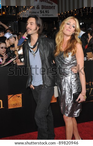 Cat Deeley & Jack Huston at the world premiere of 