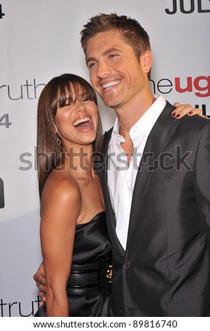 Eric Winter & wife Roselyn Sanchez at the premiere of his new movie \