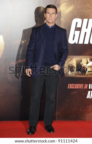 Tom Cruise arriving for the premiere of \