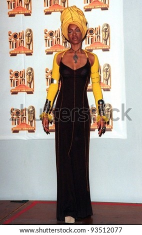 27FEB98:  Singer ERYKAH BADU at the Soul Train Music Awards where she won four awards including artist of the year.