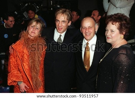 11FEB98:  Actress Sharon Stone's parents, bother & sister KELLY STONE at the premiere of 