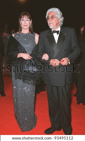 20MAY99: Actress ANJELICA HUSTON & husband ROBERT GRAHAM at the 6th annual Cinema Against AIDS Gala in Cannes to benefit the American Foundation for AIDS Research (AmFAR).  Paul Smith / Featureflash