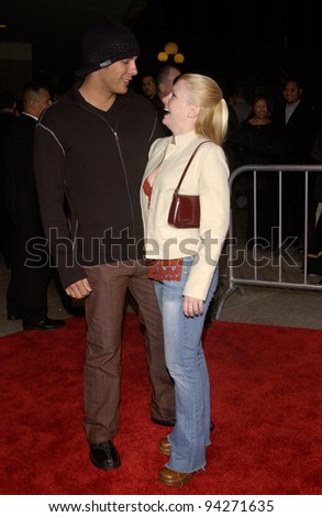 Actress MELISSA JOAN HART & boyfriend MARK at the Los Angeles premiere of The Hot Chick. 02DEC2002.   Paul Smith / Featureflash