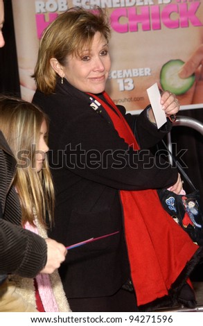 Actress CARRIE FISHER at the Los Angeles premiere of The Hot Chick. 02DEC2002.   Paul Smith / Featureflash