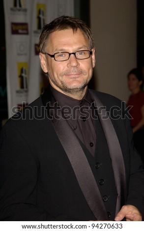 JANUSZ KAMINSKI at the Hollywood Film Festival's Hollywood Movie Awards and Gala Ceremony, in Beverly Hills. 07OCT2002.  Paul Smith / Featureflash