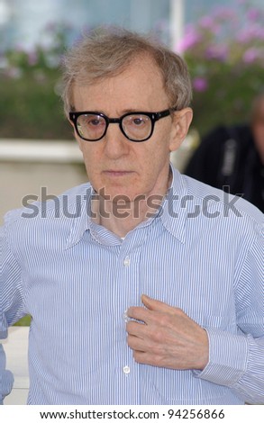 Director/actor WOODY ALLEN at the photo call in Cannes for his new movie Hollywood Ending which is opening the 2002 Cannes Film Festival. 15MAY2002   Paul Smith / Featureflash