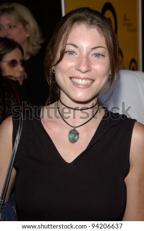 Actress PHE CAPLAN at the premiere of The Good Girl, the closing night movie of the 2002 IFP/West-Los Angeles Film Festival. 29JUN2002.   Paul Smith / Featureflash