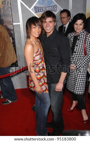 Cheryl Burke at the world premiere of \