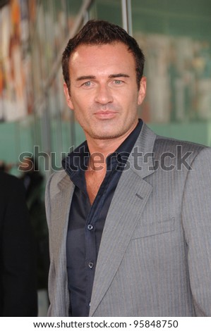 Actor JULIAN McMAHON at the world premiere, in Hollywood, of \