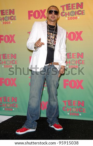 Jamaican musician SEAN PAUL at the 2006 Teen Choice Awards at Universal City, Hollywood 20AUG2006  Los Angeles, CA  2006 Paul Smith / Featureflash