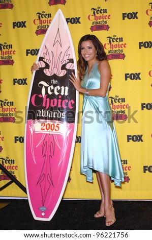 EVA LONGORIA at the 2005 Teen Choice Awards at the Universal Amphiteatre, Hollywood. August 14, 2005  Los Angeles, CA  2005 Paul Smith / Featureflash
