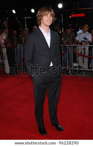 Actor JON HEDER at the Los Angeles premiere of his new movie Just Like Heaven at the Grauman\'s Chinese Theatre, Hollywood. September 8, 2005  Los Angeles, CA  2005 Paul Smith / Featureflash