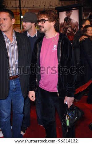 Actor ROBERT DOWNEY JR. at the world premiere, in Hollywood, of Get Rich or Die Tryin\'. November 2, 2005  Los Angeles, CA.  2005 Paul Smith / Featureflash
