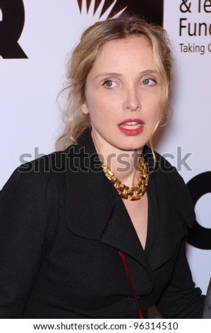 Actress JULIE DELPY at a celebrity screening, in Beverly Hills, for Walk the Line. November 10, 2005 Beverly Hills, CA.  2005 Paul Smith / Featureflash