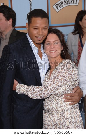 TERRENCE HOWARD & producer CATHY SCHULMAN at Film Independent\'s 2006 Independent Spirit Awards on the beach in Santa Monica. March 4, 2006  Santa Monica, CA  2006 Paul Smith / Featureflash