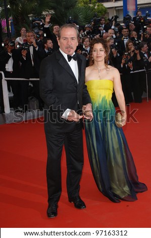 stock photo : Actor TOMMY LEE JONES & wife at the Awards Ceremony