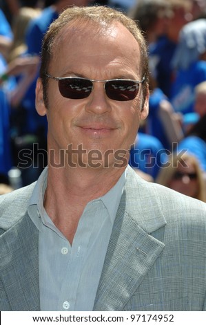 Actor MICHAEL KEATON at the world premiere, on Hollywood Boulevard, of his new movie Walt Disney Pictures\' Herbie: Fully Loaded. June 19, 2005 Los Angeles, CA  2005 Paul Smith / Featureflash