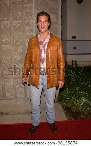 Actor MATTHEW McCONAUGHEY at the world premiere, in Beverly Hills, of A Beautiful Mind. 13DEC2001.  Paul Smith/Featureflash