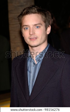Actor ELIJAH WOOD at the Los Angeles premiere of his new movie The Lord of the Rings: The Fellowship of the Ring. 16DEC2001  Paul Smith/Featureflash