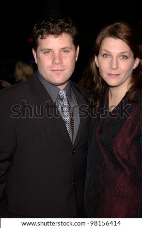 Actor SEAN ASTIN & wife at the Los Angeles premiere of his new movie The Lord of the Rings: The Fellowship of the Ring. 16DEC2001  Paul Smith/Featureflash