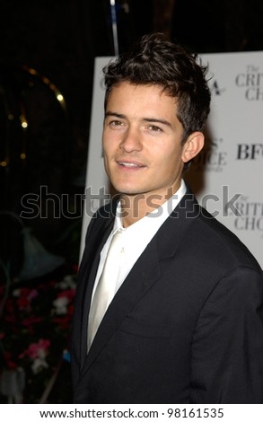 Actor ORLANDO BLOOM at the Broadcast Film Critics Association\'s 7th Annual Critics Choice Awards at the Beverly Hills Hotel. 11JUN2002.  Paul Smith/Featureflash