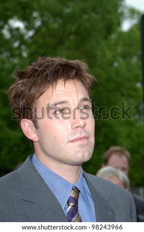 Actor BEN AFFLECK at the world premiere of his new movie Changing Lanes. 07APR2002.  Paul Smith / Featureflash