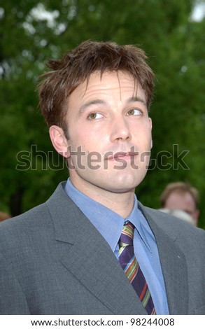 Actor BEN AFFLECK at the world premiere of his new movie Changing Lanes. 07APR2002.  Paul Smith / Featureflash
