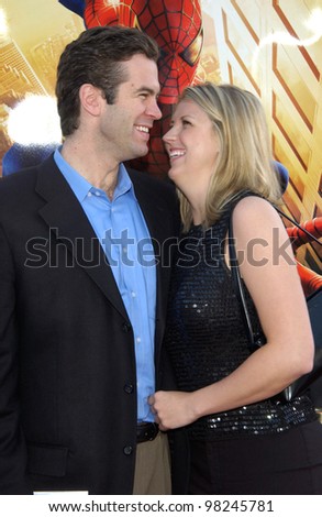The Bachelor ALEX MICHEL & girlfriend AMANDA MARSH at the Los Angeles premiere of Spider-Man. 29APR2002.   Paul Smith / Featureflash