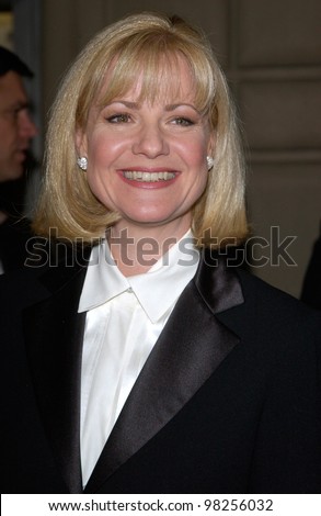Actress BONNIE HUNT at the 29th Annual People\'s Choice Awards in Pasadena. 12JAN2003.   Paul Smith / Featureflash