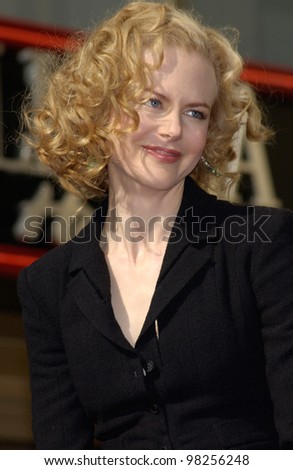 Actress NICOLE KIDMAN on Hollywood Boulevard where she was honored with a star on the Hollywood Walk of Fame. 13JAN2003  Paul Smith / Featureflash