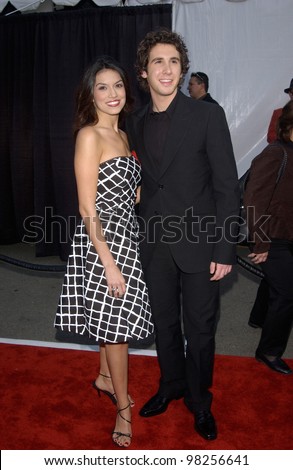 JOSH GROBAN AMERICAN MUSIC AWARDS josh groban american music awards: