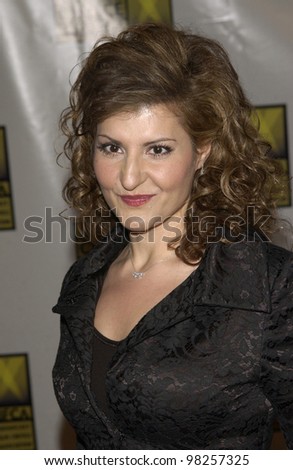 Actress NIA VARDALOS at the Broadcast Film Critics 8th Annual Critics\' Choice Awards at the Beverly Hills Hotel. 17JAN2003.   Paul Smith / Featureflash