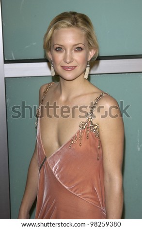 Actress KATE HUDSON at the world premiere, in Hollywood, of her new movie How To Lose A Guy In Ten Days. 27JAN2003.    Paul Smith/Featureflash