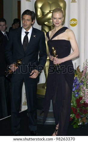 ADRIEN BRODY & NICOLE KIDMAN at the 75th Academy Awards at the Kodak Theatre, Hollywood, California. March 23, 2003