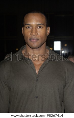 Actor HENRY SIMMONS at the world premiere, in Hollywood, of A Man Apart. April 1, 2003