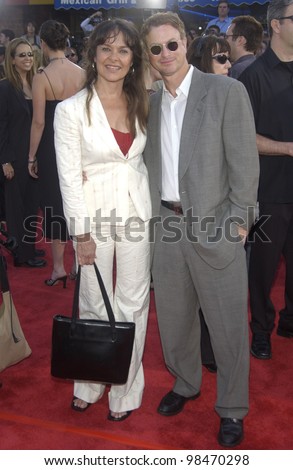 Actor GARY SINISE & wife at the world premiere of Terminator 3: Rise of the Machines, in Los Angeles. June 30, 2003  Paul Smith / Featureflash