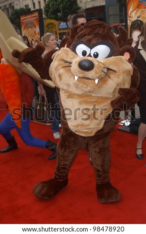 TASMANIAN DEVIL at the world premiere, in Hollywood, of his new movie Looney Tunes Back in Action. November 9, 2003  Paul Smith / Featureflash