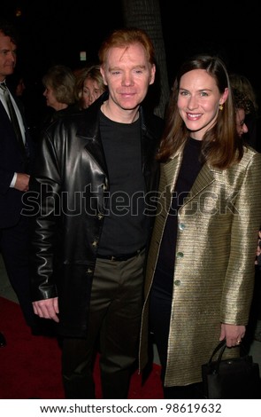 Actor DAVID CARUSO & wife MARGARET at the Los Angeles premiere of his new movie Proof of Life. 04DEC2000.  Paul Smith / Featureflash