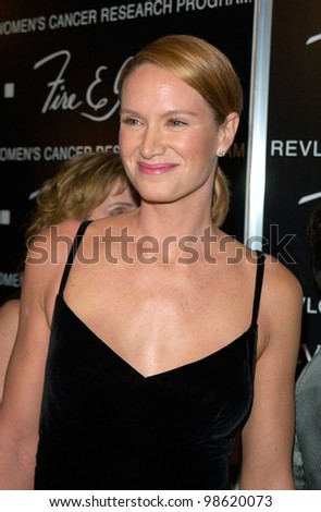 Actress KELLY LYNCH at the 10th Annual Fire & Ice Ball in Beverly Hills. The event raised money for the Revlon/UCLA Women's Cancer Research Fund. 11DEC2000.   Paul Smith / Featureflash