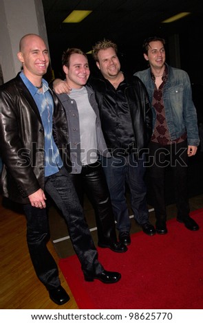 Pop group VERTICAL HORIZON at the 28th Annual American Music Awards in Los Angeles. 08JAN2001.   Paul Smith/Featureflash