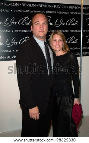 Actor JAMES BELUSHI & wife at the 10th Annual Fire & Ice Ball in Beverly Hills. The event raised money for the Revlon/UCLA Women\'s Cancer Research Fund. 11DEC2000.   Paul Smith / Featureflash