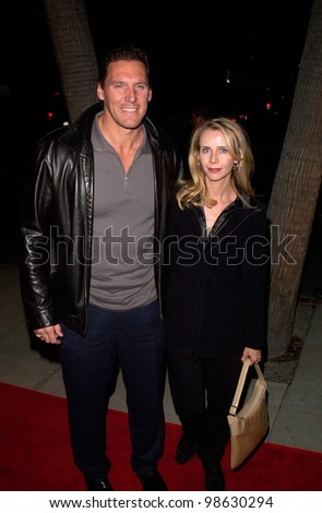 Actor RALPH MOELLER & wife at the Los Angeles premiere of Proof of Life. 04DEC2000.  Paul Smith / Featureflash