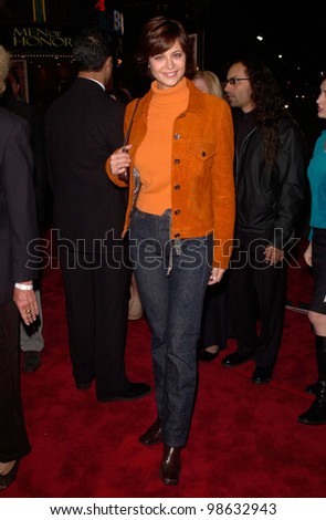 Actress CATHERINE BELL at the Los Angeles premiere of Cast Away. 07DEC2000.   Paul Smith / Featureflash