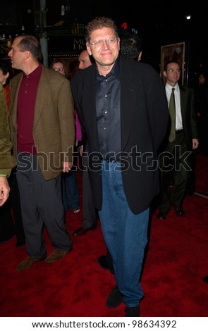 Director ROBERT ZEMECKIS at the Los Angeles premiere of his new movie Cast Away. 07DEC2000.   Paul Smith / Featureflash