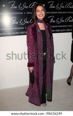 Actress SELA WARD at the 10th Annual Fire & Ice Ball in Beverly Hills. The event raised money for the Revlon/UCLA Women\'s Cancer Research Fund. 11DEC2000.   Paul Smith / Featureflash